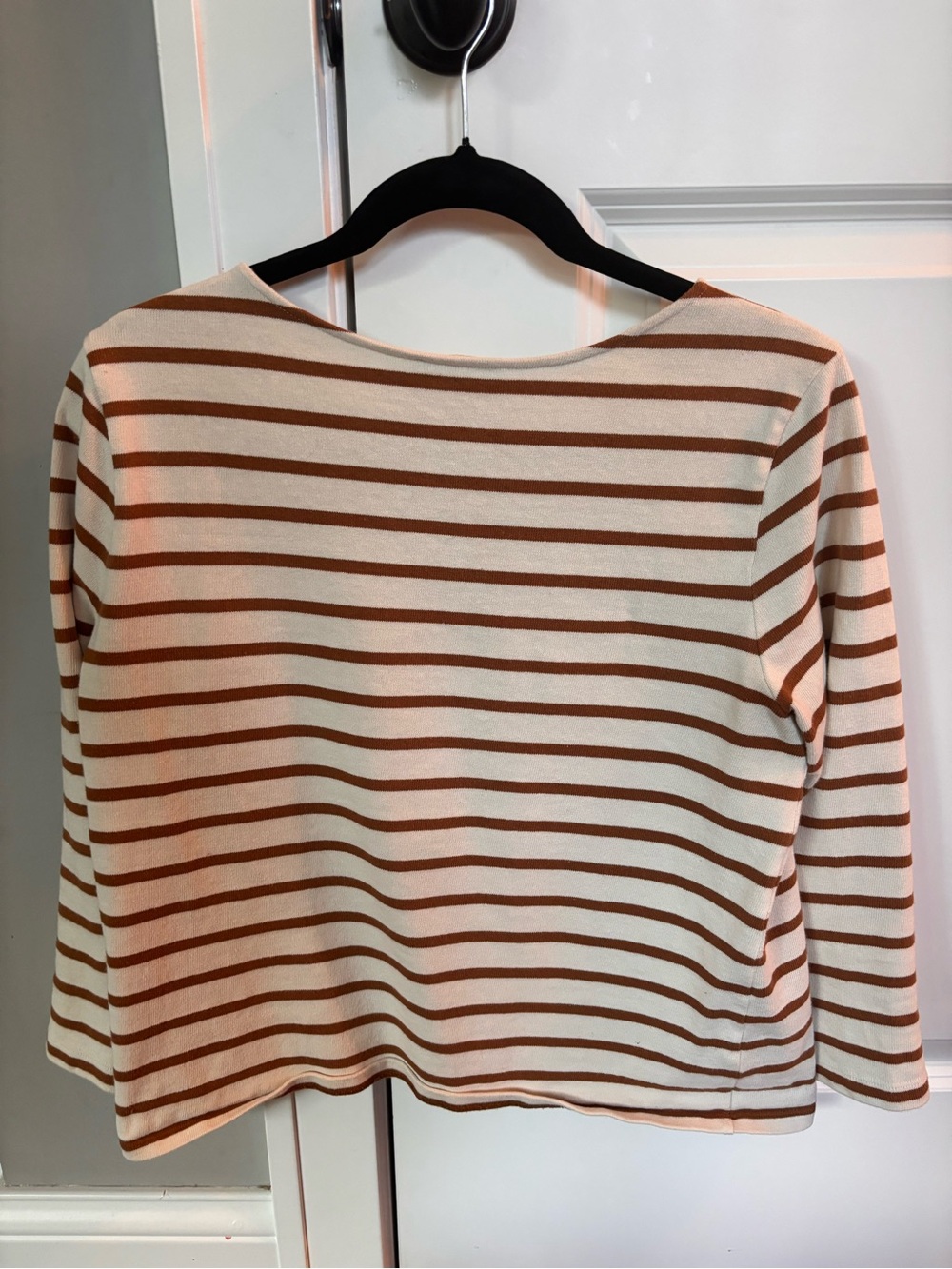 Sézane Cream and Brown Striped 3/4 Sleeve Top with Shoulder Buttons - Picture 4 of 4